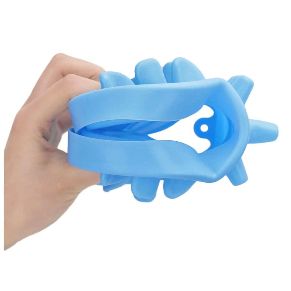 Hand bending flexible food-grade silicone Zovipaw Slow Feeder Dog Bowl